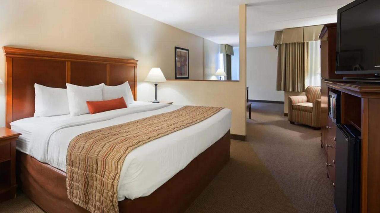 Best Western Plus La Porte Hotel & Conference Center מראה חיצוני תמונה