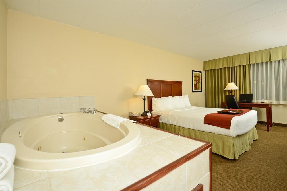 Best Western Plus La Porte Hotel & Conference Center מראה חיצוני תמונה